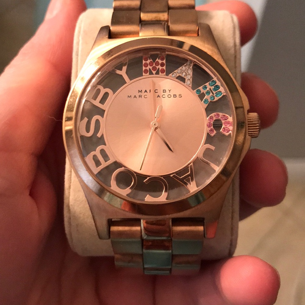 Marc Jacobs Rose Gold